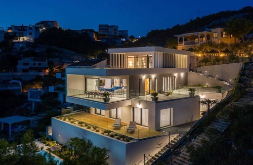 Vinisce Villa | Villa Endless Summer - 5 Star beachfront villa with a pool by MyWaycation