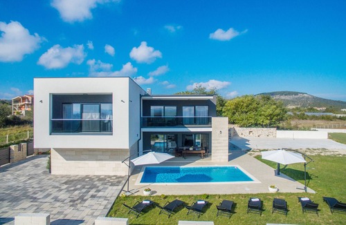 Donje Rastane Villa | Villa F&A