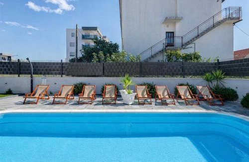 Seget Donji Villa | Villa Felicita with heated pool