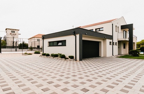 Sibenik Villa | Villa Felicity B4 - Four Bedroom Villa with Balcony and Pool