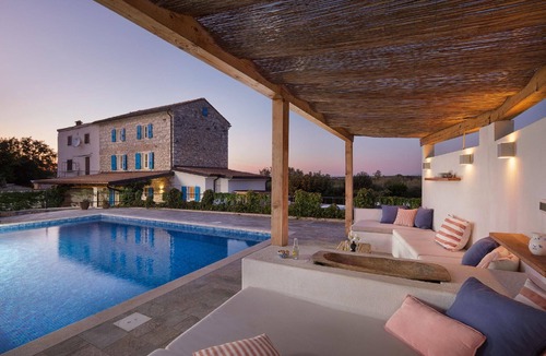 Cepljani House | Villa Flavia Traditional stone house with a pool