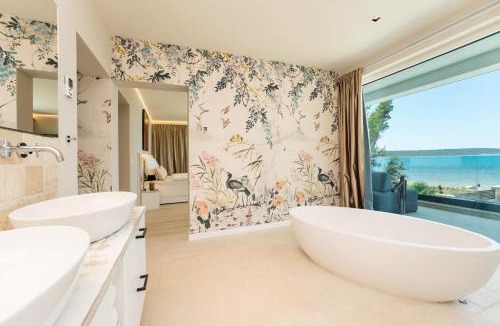 Ljubac Villa | Villa Four Seasons Seaside B with heated pool and jacuzzi, Zadar