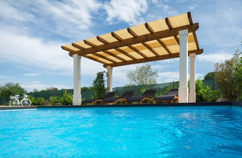 Trilj Apartment | Villa G&P -Two Bedroom Villa with Pool