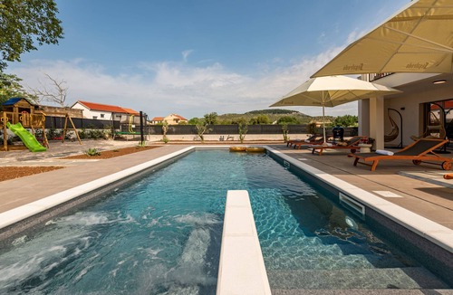 Donje Rastane Villa | Villa Gemella ZadarVillas