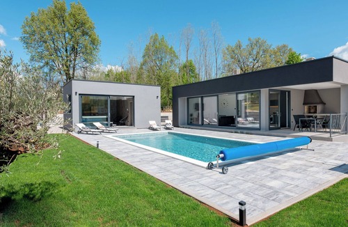 Zupanici House | Villa Green Luxury & SPA II by Interhome