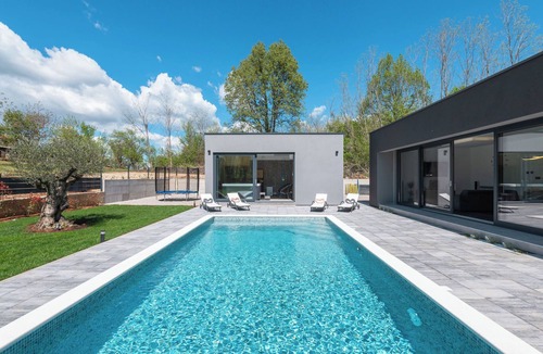 Zupanici House | Villa Green Luxury & SPA II by Interhome