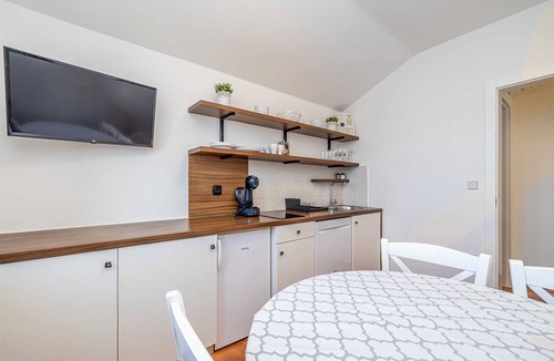 Linardici Apartment | Villa Haya - apartment GASTERIJA with heated pool