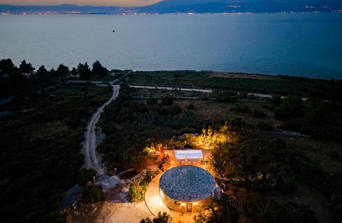 Supetar Villa | Villa Heritage - Historic Charm with Heated Pool & Children's Playground