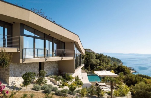 Postup House | Villa Betty Charming 4-bedroom house with AC, WiFi marvelous Orebic