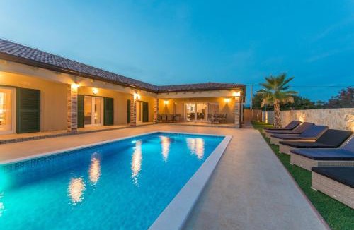Brisevo Villa | Villa Idassa ZadarVillas