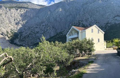 Bast House | Villa in a quiet area - Private Pool - Sport - Starlink - BBQ