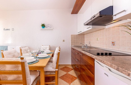 Crikvenica Apartment | Villa in Crikvenica, sea view, pool, close to the beach