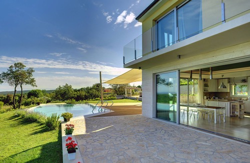 Peruski Villa | Villa in Istria with Infinity Pool & Sauna