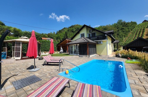 Tuheljske Toplice Villa | Villa in nature with jacuzzi, sauna, pool, and space for gatherings