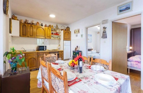 Srida sela Villa | Villa in Tučepi with Pool near Seabeach