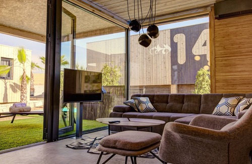 Zrce Villa | Villa in Zrce, Close to the Beach, Water Sports, Festival, Party, Free Wifi