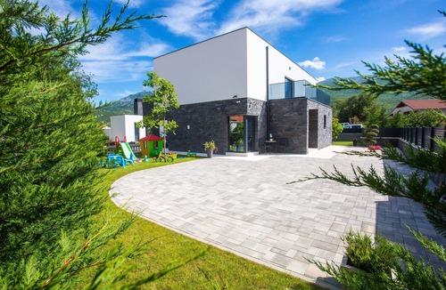 Dugopolje Villa | VILLA INFINITY- luxury residence near SPLIT