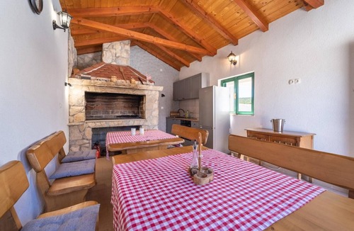 Donje Rastane Villa | Villa Iva - Three Bedroom Villa, Sleeps 6