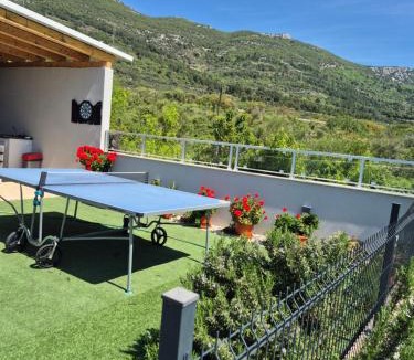 Kastel Stari Villa | Villa Ivano&heated pool&sea view&football court&children's playground