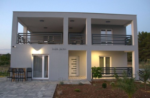 Benkovac Villa | Villa Jani by Villas Guide