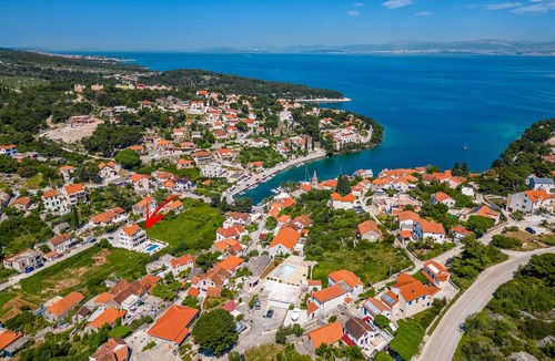 Splitska Villa | Villa Janie is the perfect accommodation for groups