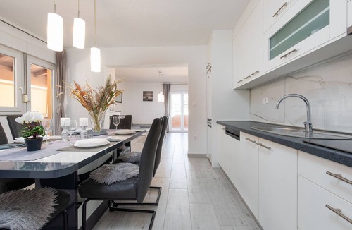 Murvica Villa | Villa Jenny, private pool, 4+1, peace and quiet, BBQ