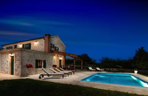 Slivnica Villa | Villa Jerolim, 3 bedroom, 2 bathroom, private pool, garden, privacy, rural