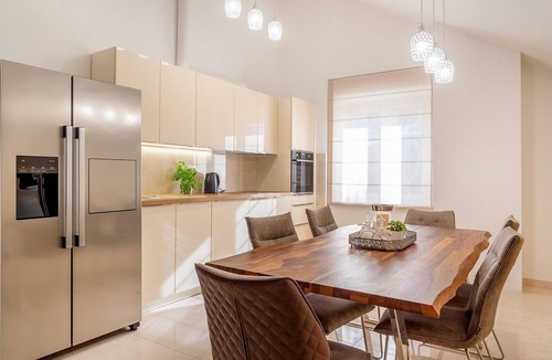 Pucisca Villa | Villa Joy - heated pool, 35 000 m2 of land, gym, family, quiet area, stylish