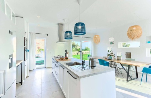 Muline Villa | Villa Joyful Living - with 4 bedrooms and an indoor pool, minutes away from the beach by MyWaycation