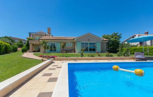 Tar Villa | Villa Judita for kids & families near Novigrad with large garden & only 2 km from the beach - for 10 people
