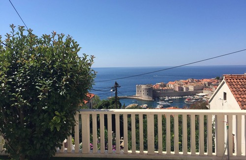 Ploce Apartment | Villa Juliet, Three Bedroom, Private Terrace And Pool With Sea View