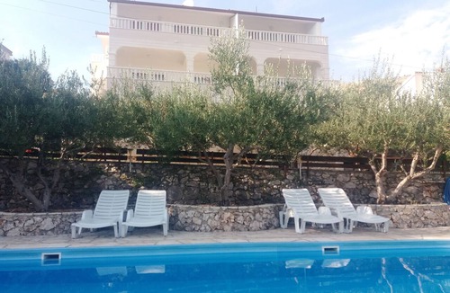 Seget Donji Apartment | Villa Julio spacious first floor apartment with a great terrace