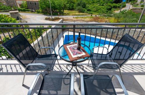 Popovici Villa | Villa Kabalero