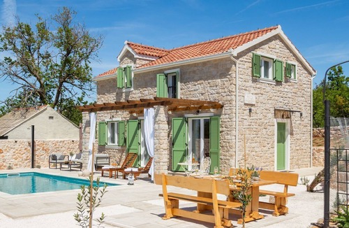 Blizna Donja Villa | Villa Kalista - Three Bedroom Villa, Sleeps 6
