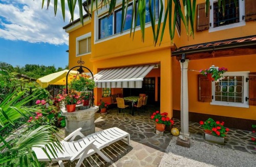 Opric Apartment | Villa Karolina by Interhome