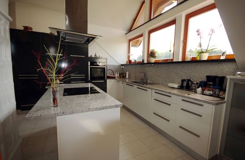 Bostanj Apartment | VILLA KATARINA APARTMENTS Nesteled in nature, wrapped in comfort.