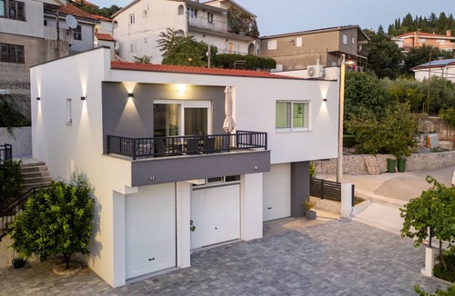 Vrgorac Villa | Villa Klara - Makarska by Villas Guide