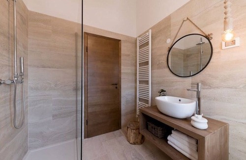 Vardica Villa | Villa Kokola Comfortable holiday residence