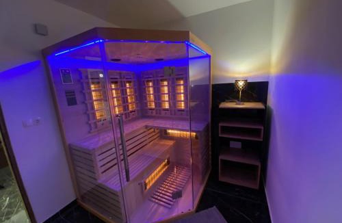 Veliko Trgovisce Villa | Villa Kontesa - Slow leaving retreat at quiet privacy near forest