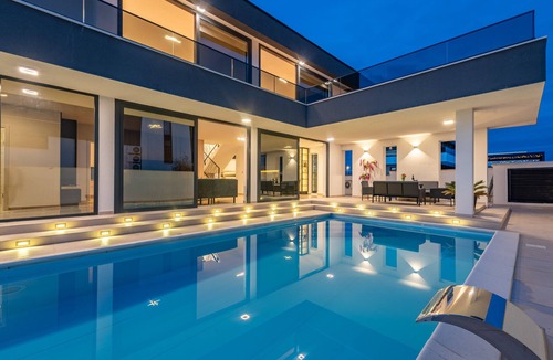 Croatian Coast Villa | Villa Kraken ZadarVillas