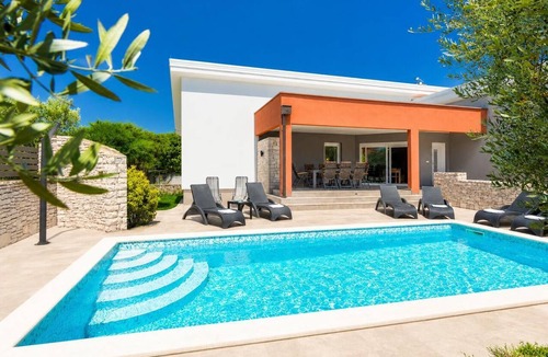 Krnica Villa | Villa Krnica - Four Bedroom Villa, Sleeps 8