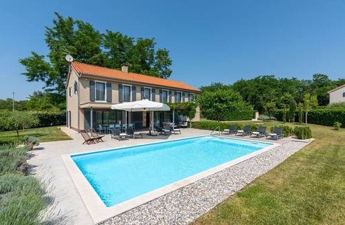 Lasici Villa | Villa Kroštula beautiful holiday home with private pool for 12 guests