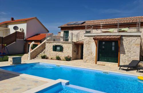 Benkovac Villa | VILLA KUNTA