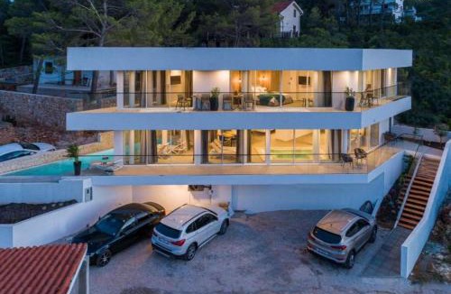 Cove Basina (Jelsa) Villa | Villa La Bella Vista