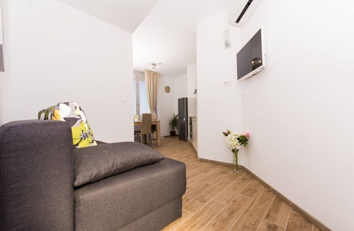 Veliki Drvenik Apartment | Villa LA-Comfort One Bedroom Apartment with Sea View Terrace 1