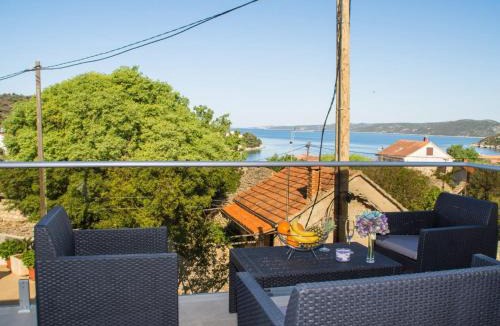 Veliki Drvenik Apartment | Villa LA-Comfort One Bedroom Apartment with Sea View Terrace 1