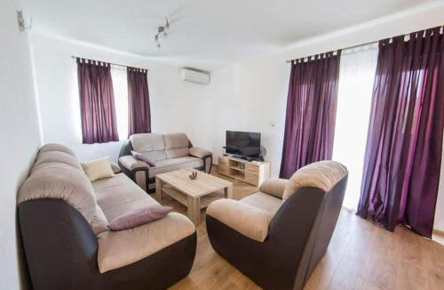 Podstrana Villa | Villa La Famiglia with private heated pool