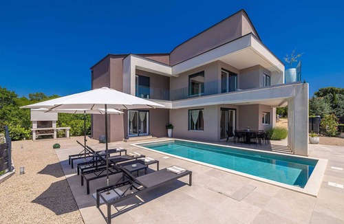 Garica Villa | Villa LA VIE with private pool