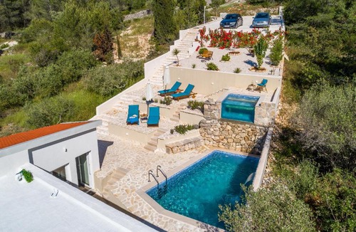 Sutivan Villa | Villa Likva