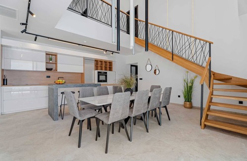 Omis Villa | Villa Loma, 5 bedroom Luxury Villa near the sea, private heated pool, Omiš Brzet